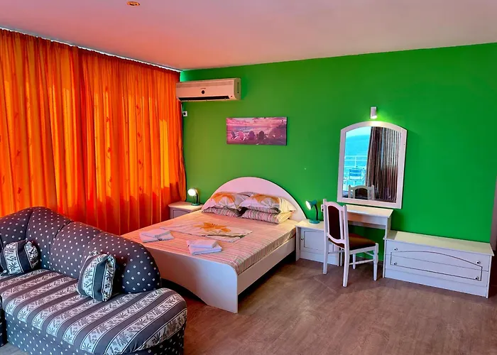 Jackie Guest house 4*