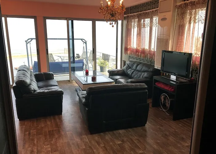 Jackie 4* Golden Sands