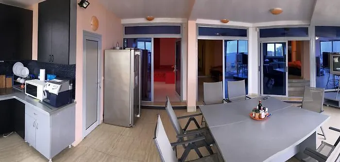 Jackie Guest house 4*