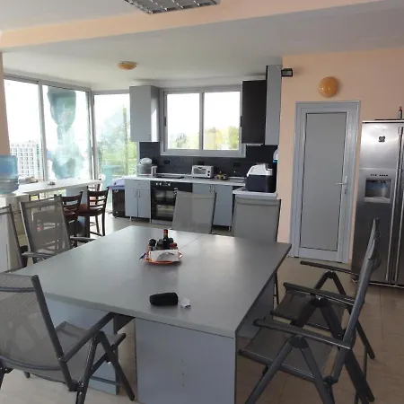 بيت ضيافة Jackie غولدن ساندز