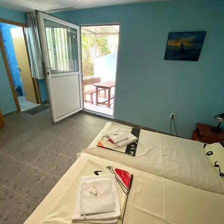 Jackie Guest house Golden Sands