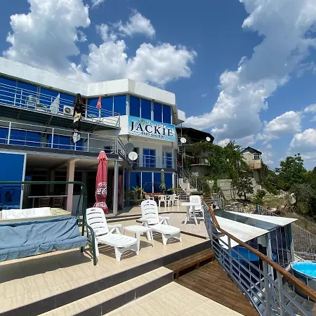 بيت ضيافة Jackie غولدن ساندز