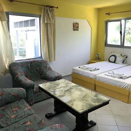 Jackie بيت ضيافة